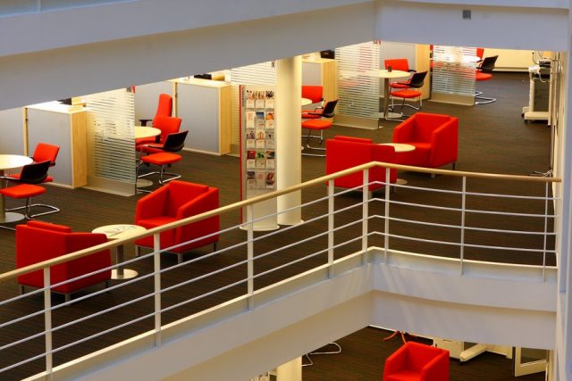 Umbau und Sanierung der Unicredit Bank in Prahy